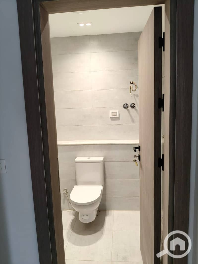 11 WhatsApp Image 2025-10-29 at 6.50. 31 PM. jpeg