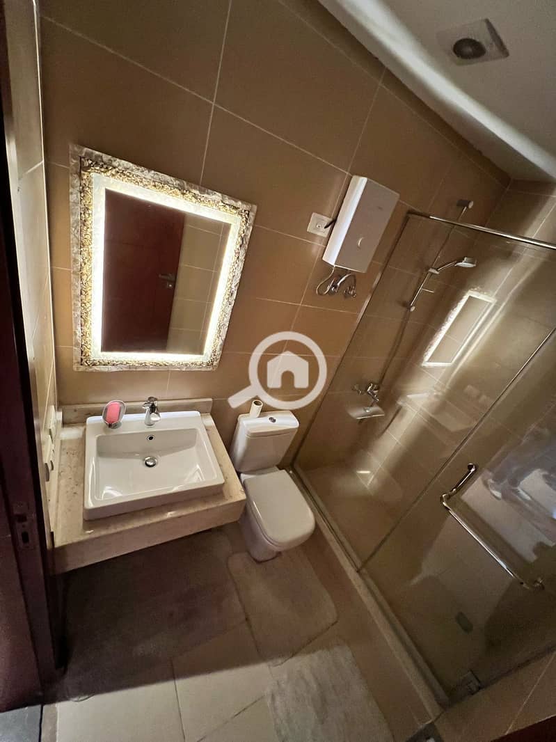 6 WhatsApp Image 2025-10-26 at 16.07. 35_2e091eee. jpg