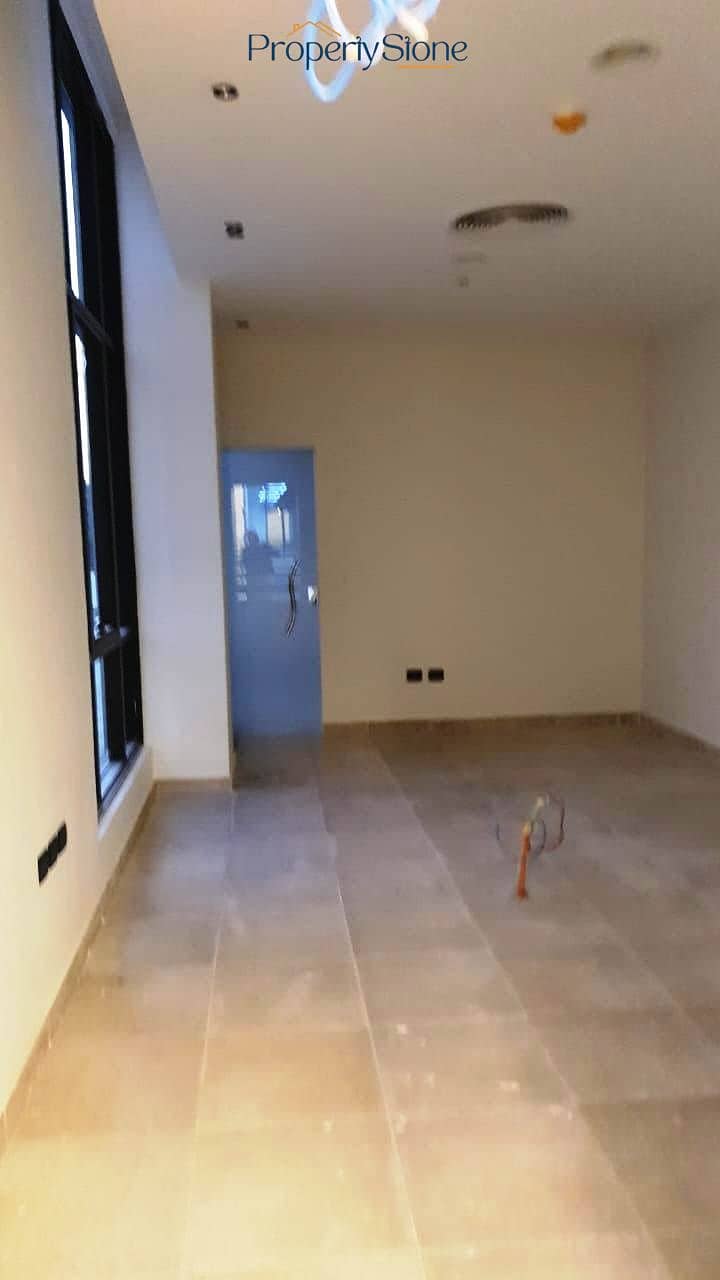 16 WhatsApp Image 2025-10-30 at 4.56. 39 PM (1). jpeg