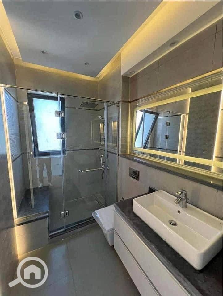 6 543430358_122225652596154525_2955573118496646525_n. jpg