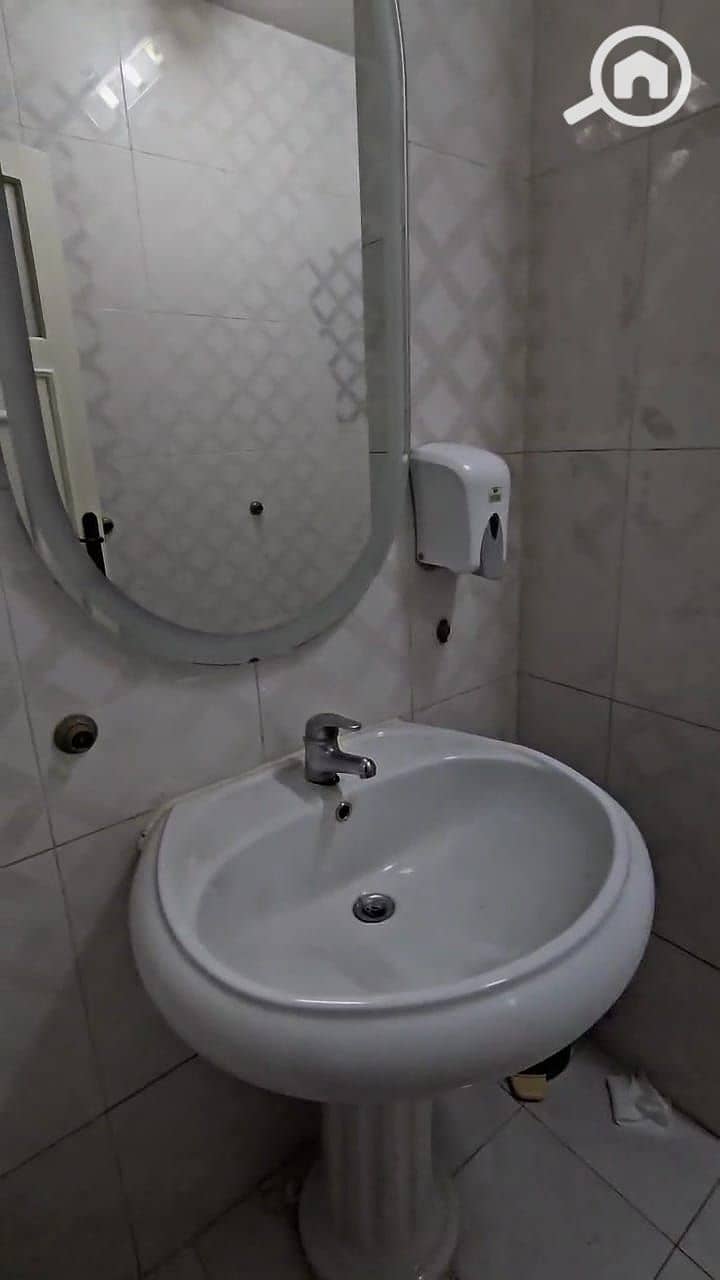 18 WhatsApp Image 2025-10-30 at 14.43. 49_5fed0449. jpg