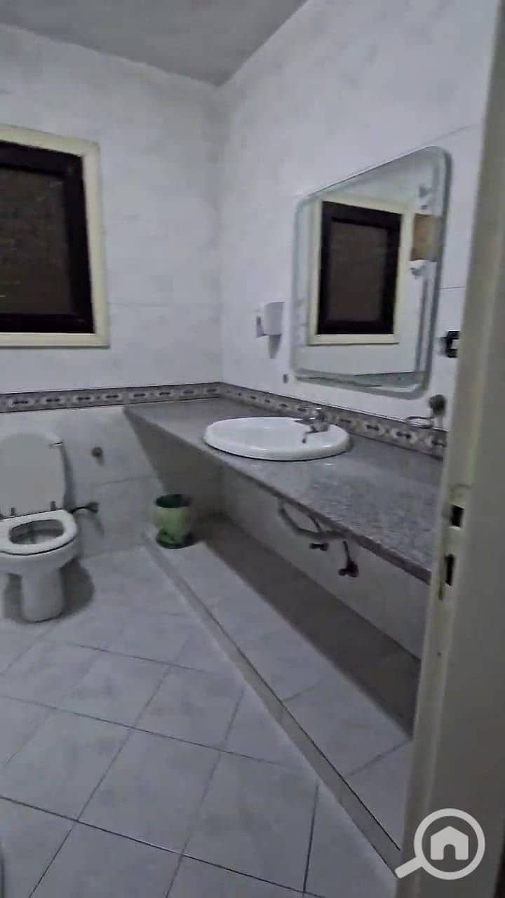 22 WhatsApp Image 2025-10-30 at 14.43. 49_675bdf75. jpg