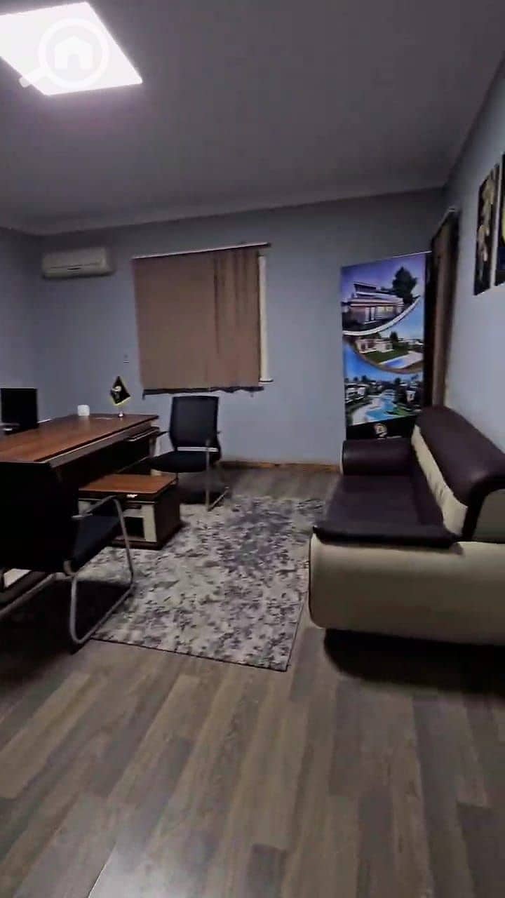 30 WhatsApp Image 2025-10-30 at 14.43. 50_ce3ca50c. jpg