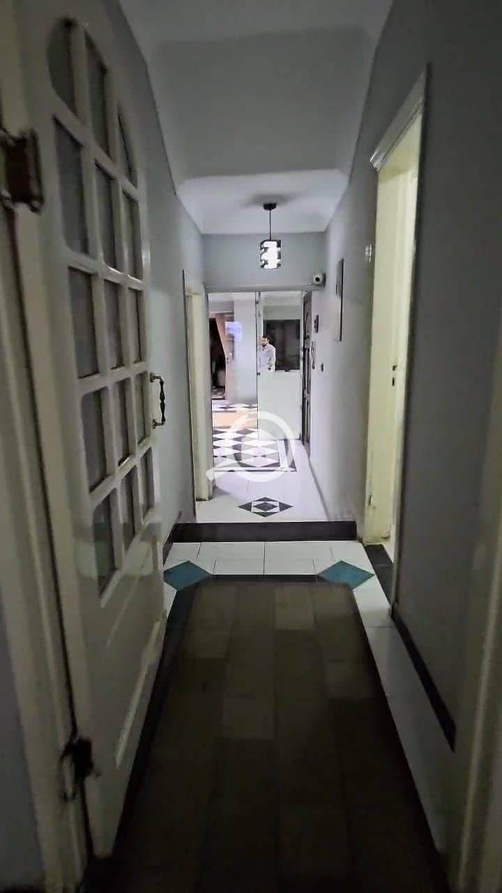 33 WhatsApp Image 2025-10-30 at 14.43. 51_169ef3a9. jpg