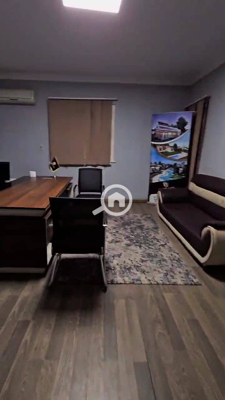 36 WhatsApp Image 2025-10-30 at 14.43. 51_f4d8cfe6. jpg