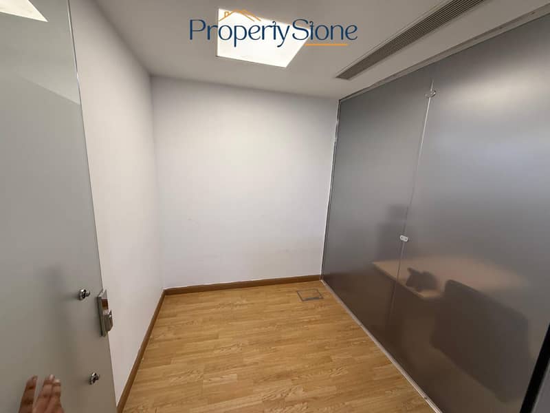 9 WhatsApp Image 2025-10-30 at 4.57. 00 PM (4). jpeg