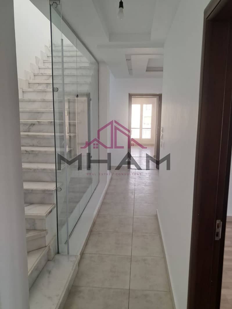 9 photo_5771896641341295482_y. jpg