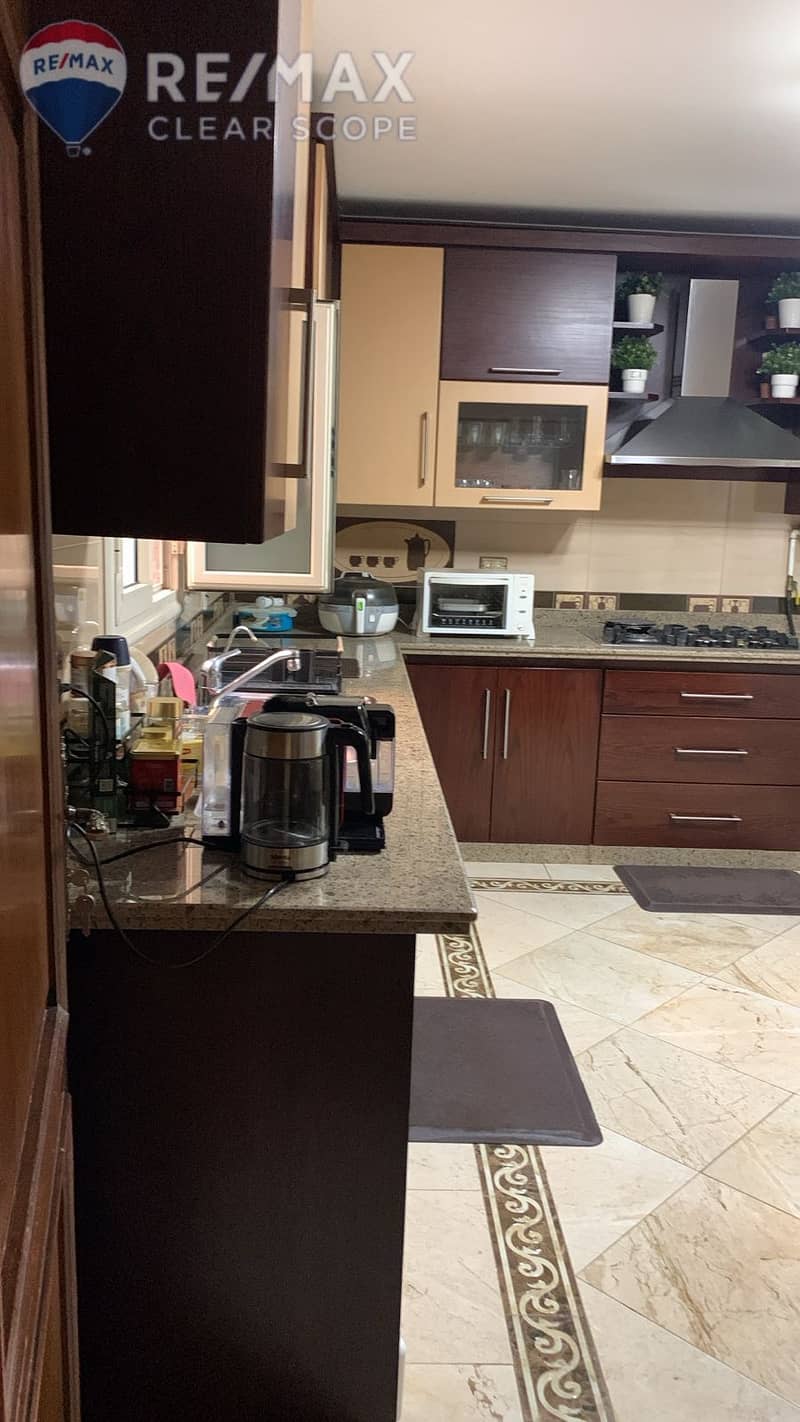 4 2ecd8f64-669d-4214-a74b-35b4cefd0930. jpg