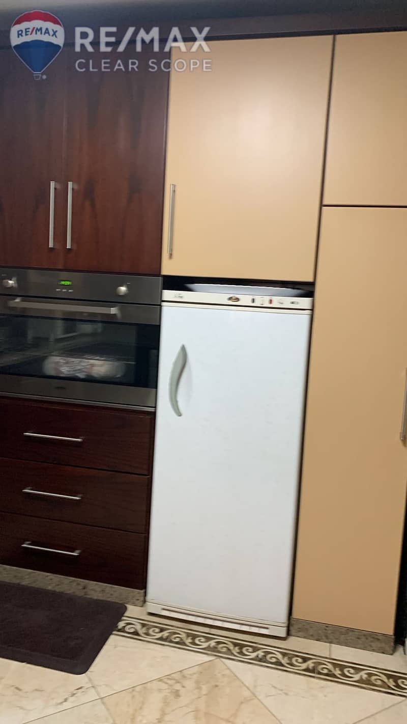 12 65fee95c-d2af-4f0f-b896-525bb11b3e88. jpg