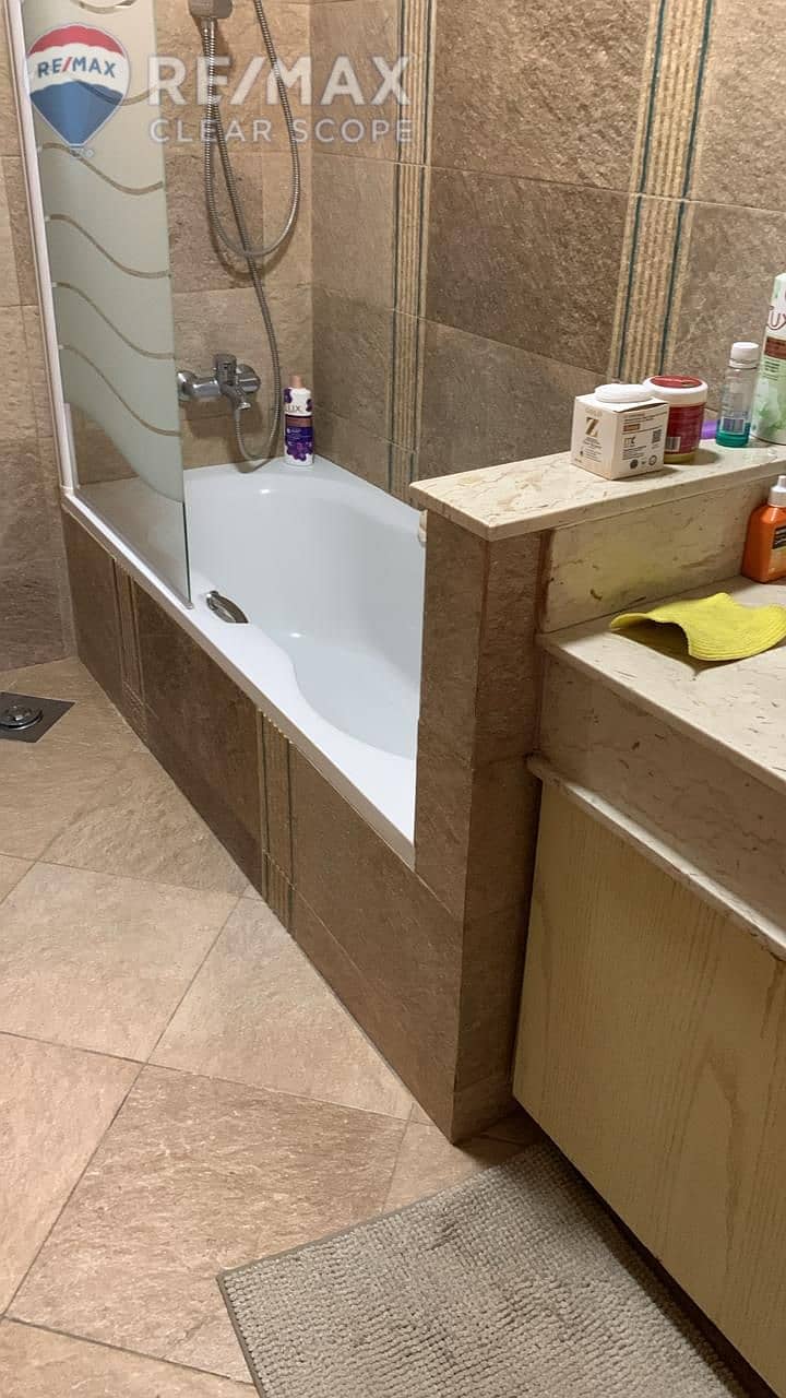 26 fb1d235d-3f48-4591-a5ae-774679029933. jpg