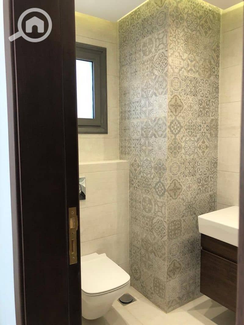 6 04bb8a4f-e6fe-4d36-ab98-a8146d64f46a. jfif. jpg