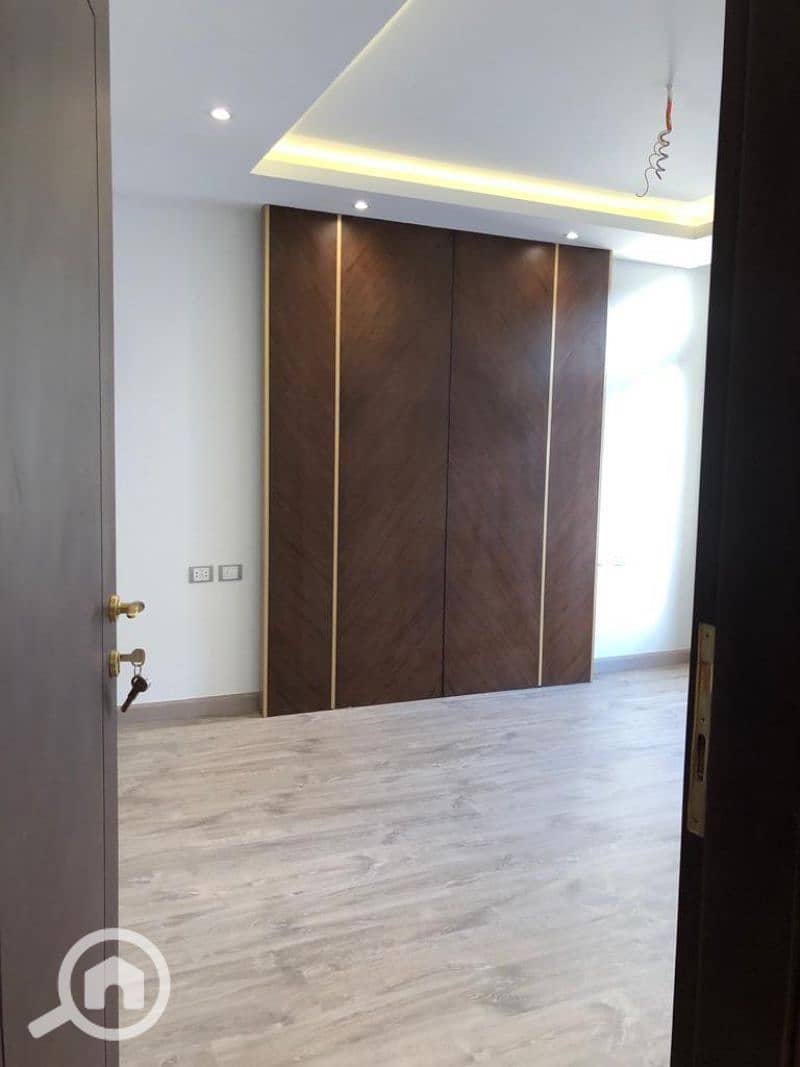 7 04d15199-b448-4c93-bf08-f92fe4ba67fe. jfif. jpg