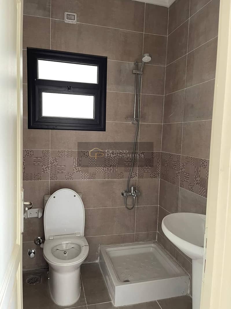 5 WhatsApp Image 2024-06-18 at 7.40. 11 PM (3). jpeg