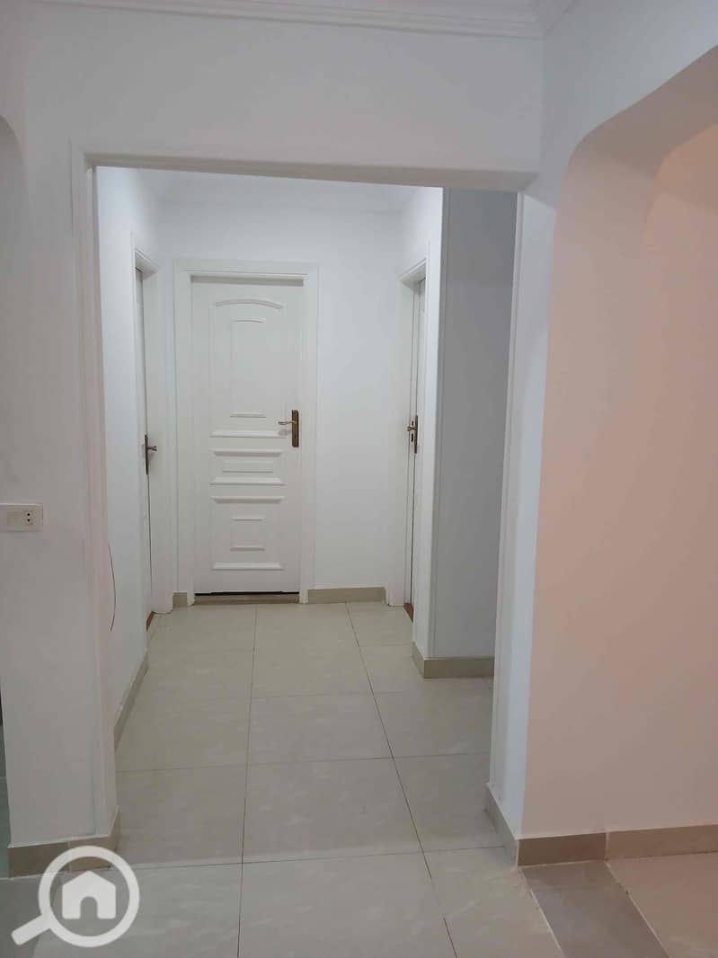 5 8cfc96bc-b2f6-4265-bd27-b9f6a4170a40. jpg