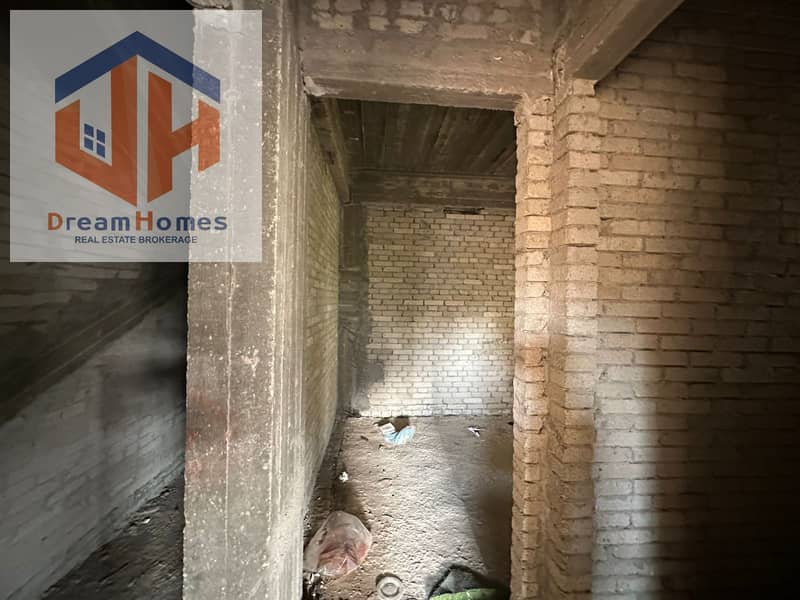 14 f6a99275-026c-4183-a421-fc6c500aeea0. jpg