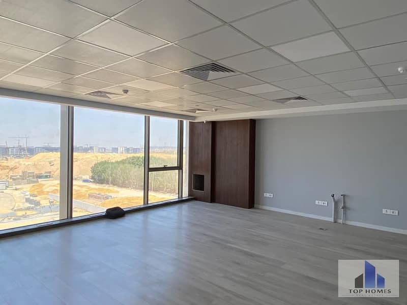 5 WhatsApp Image 2025-10-30 at 5.53. 35 PM (1). jpeg