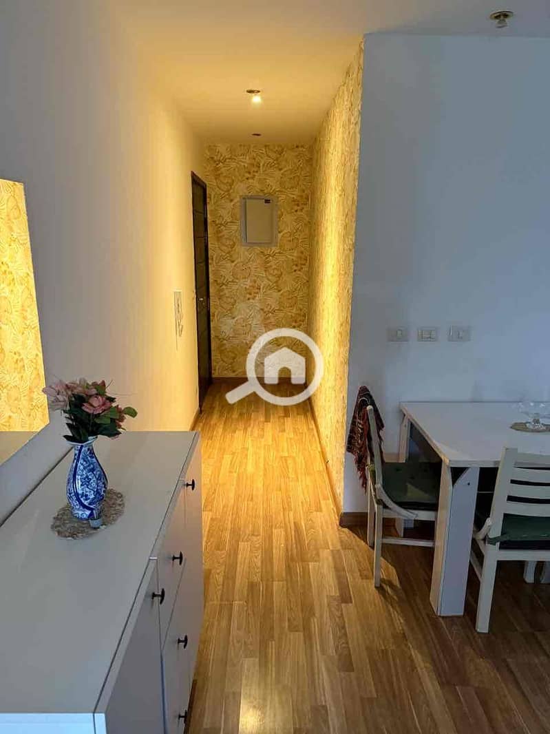 10 28026a2c-98aa-4c1a-aee5-2c6e218ca194. jpg