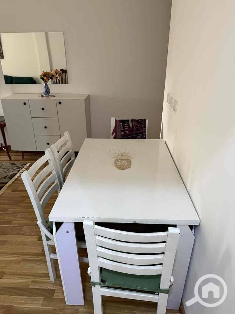 11 e2f6eef9-1b9b-4045-966b-84ec6f0e3f72. jpg