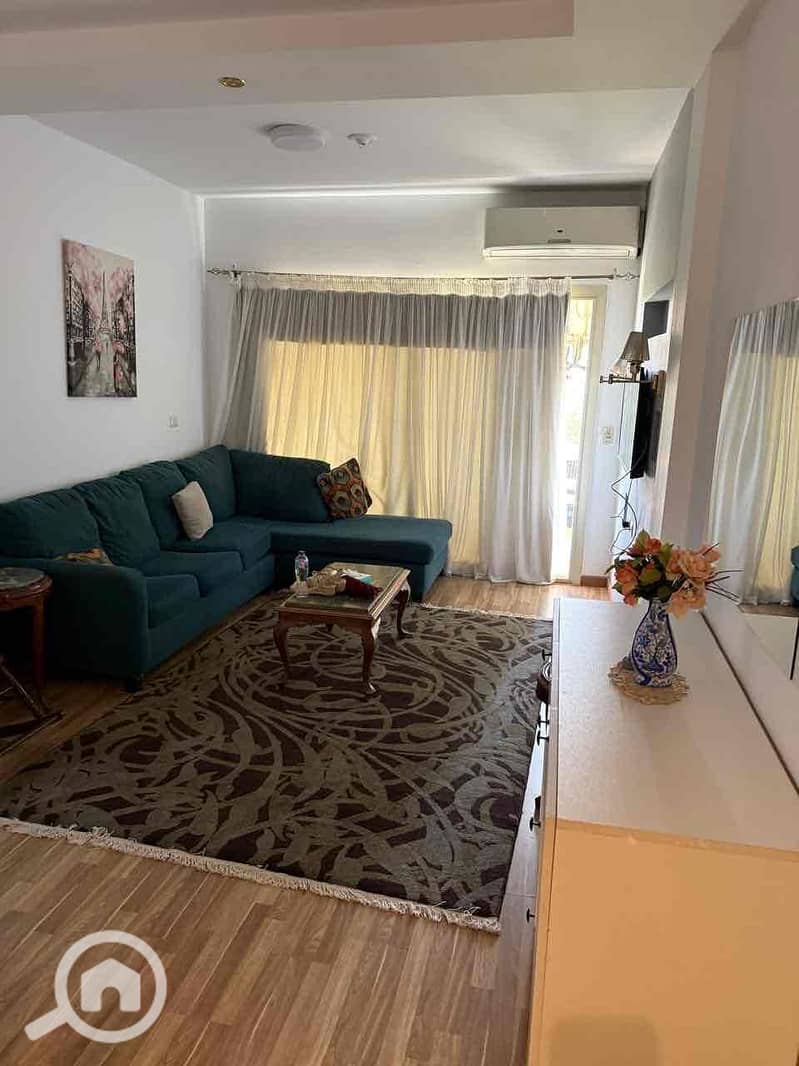 12 4ef8eb59-ccfa-437e-9521-2dc9ef16c4e9. jpg