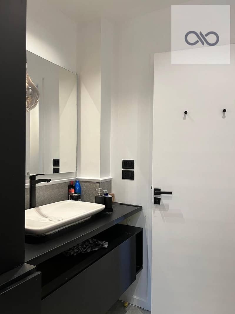 25 WhatsApp Image 2025-10-28 at 1.42. 43 PM (1). jpeg