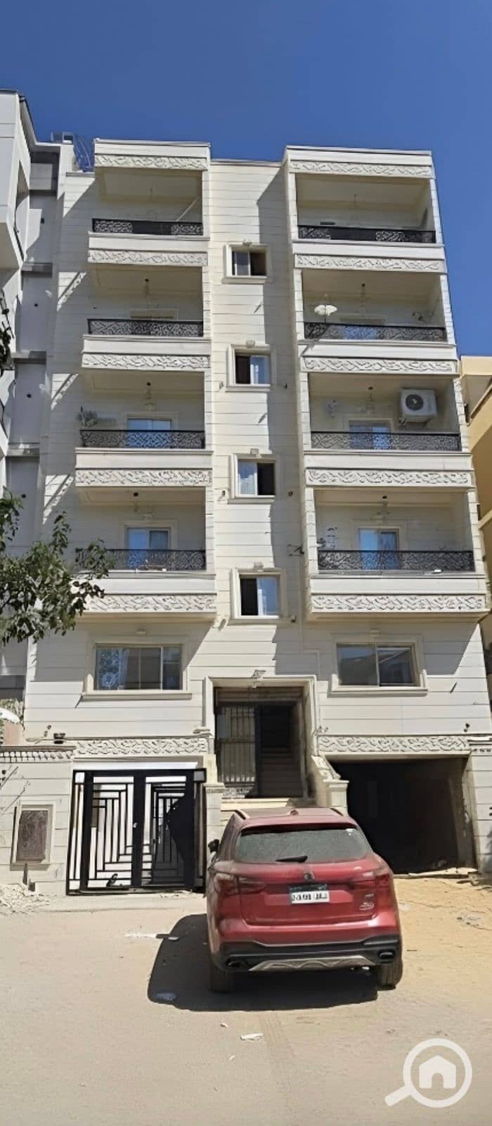 2 9fce094b-f9f8-43d6-a010-232dac46d351. jpg