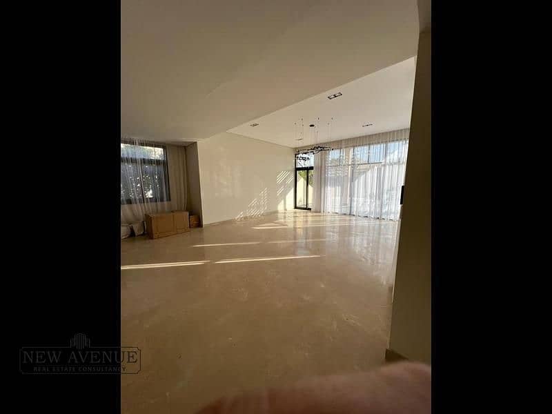 7 003c61dc-6e27-43b8-9a2d-eea4f1fd913d. png