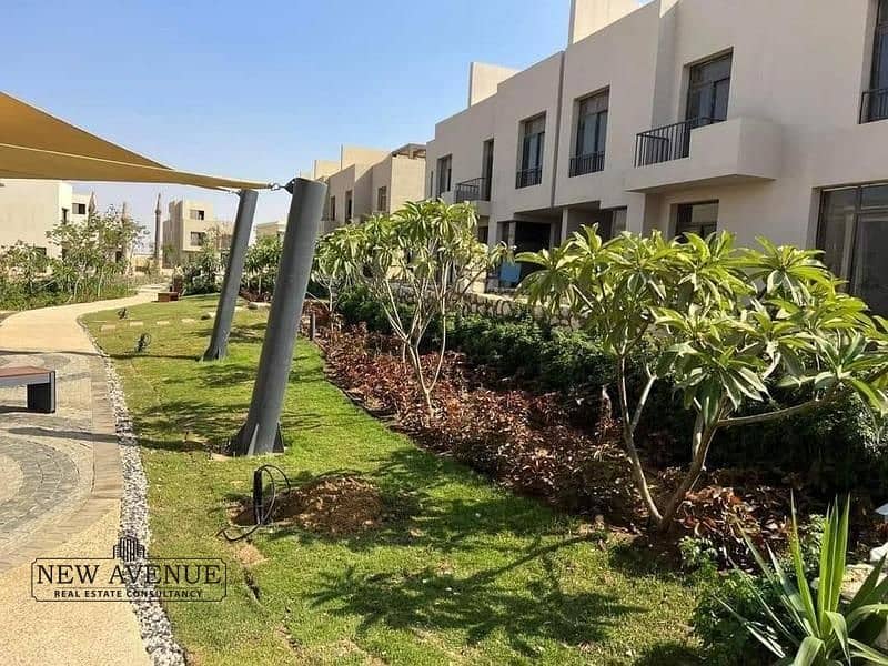 13 c79108d3-0293-42f9-b2c8-fd6499772ea1. png