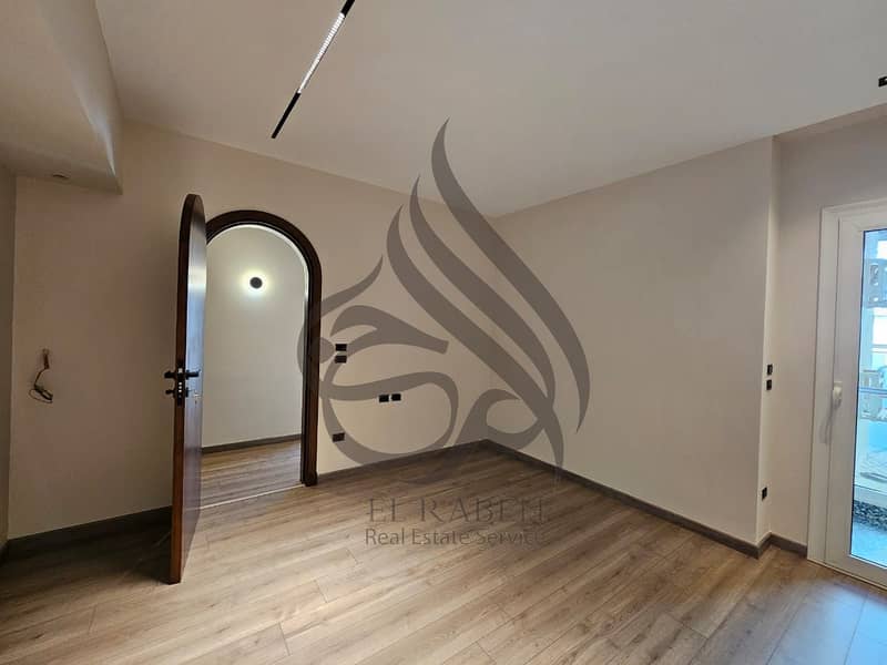 2 WhatsApp Image 2025-10-19 at 2.08. 04 AM (1). jpeg