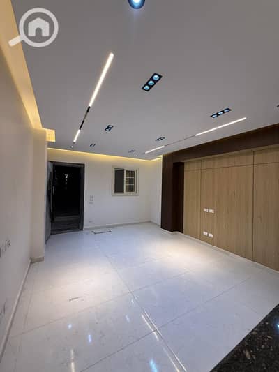 فلیٹ 3 غرف نوم للبيع في 6 أكتوبر، الجيزة - b7df6da8-c29d-4345-8ad5-140513aabd3e. jpg