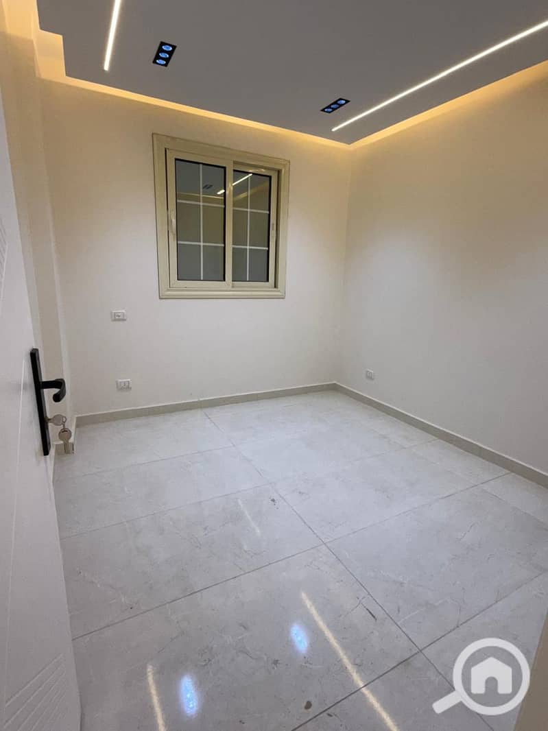 3 5b41da5e-a6a0-4ae0-a865-e1d4dc717ccc. jpg