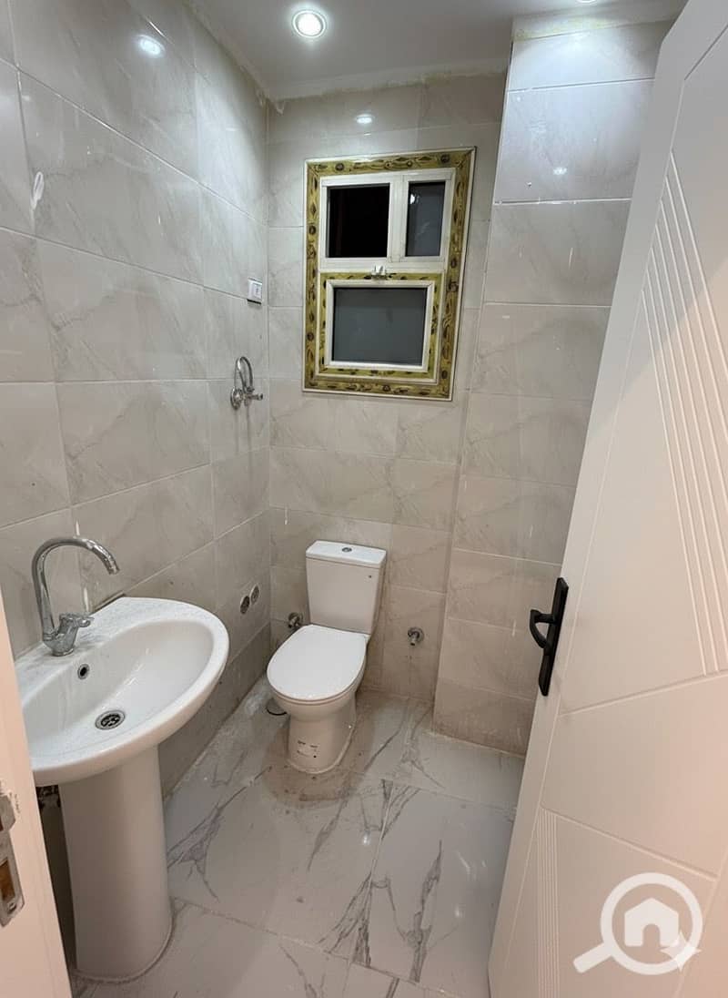 14 cdd2a9f6-a798-42d9-8028-3ca784f56350. jpg