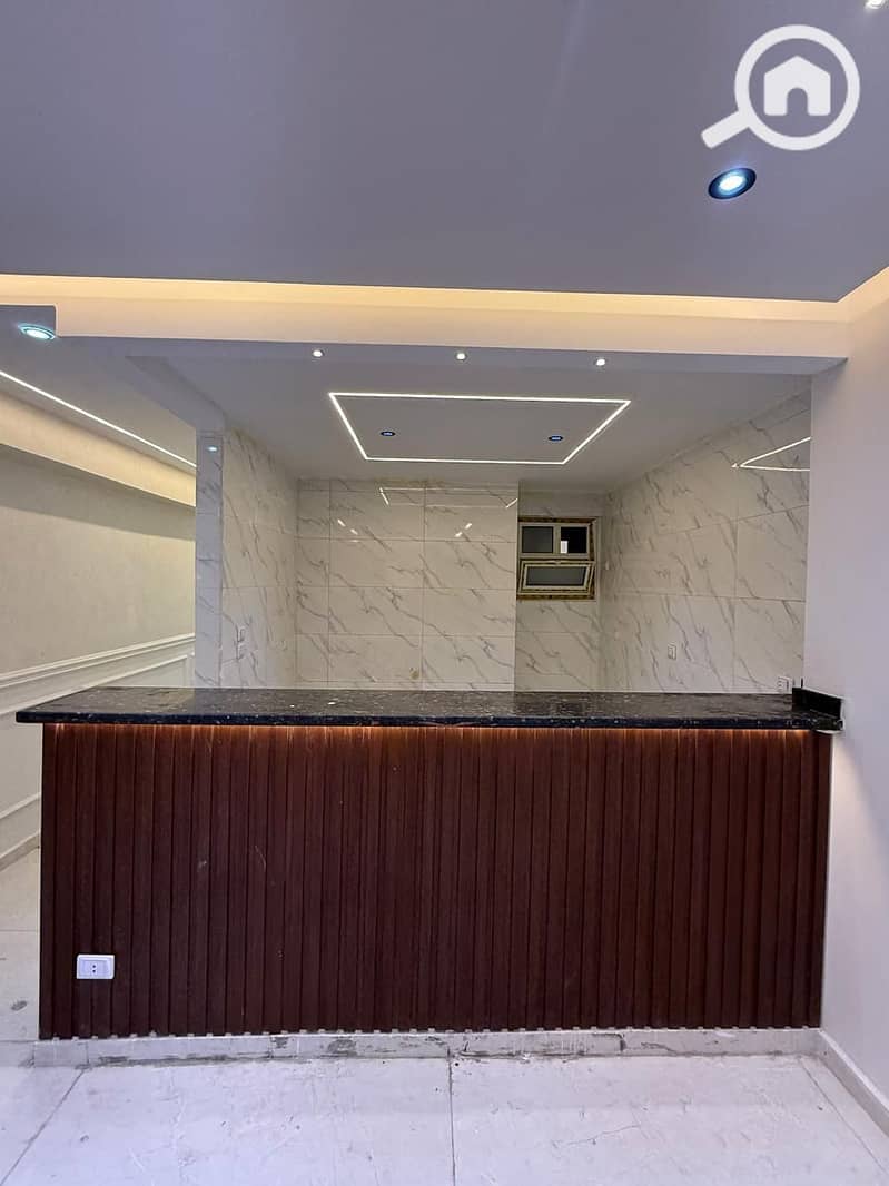 15 ed437057-4aee-47fc-bcc0-f8f971a339e3. jpg