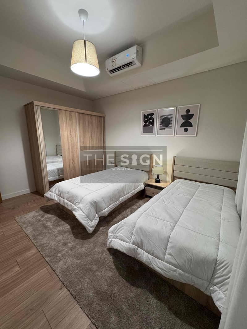 12 68082ffa-3701-4496-96ee-b07ea164751c. jpg