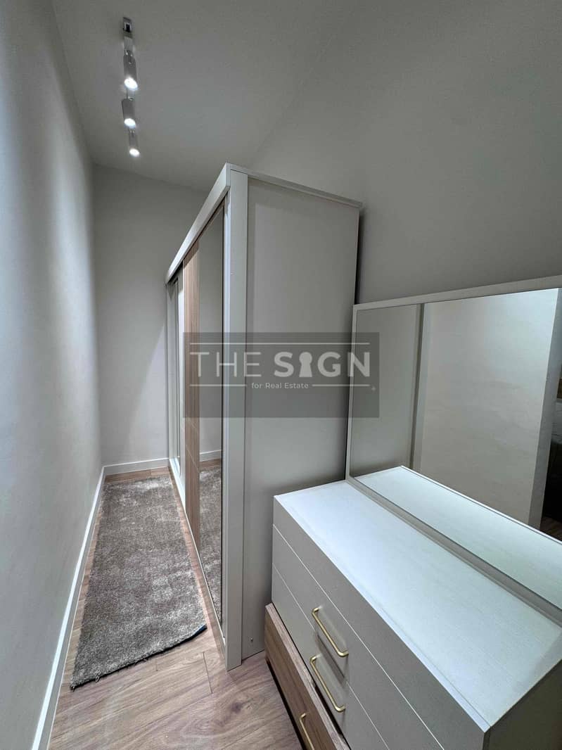 28 b163a3a2-83b0-41d1-8438-b13d52341710. jpg