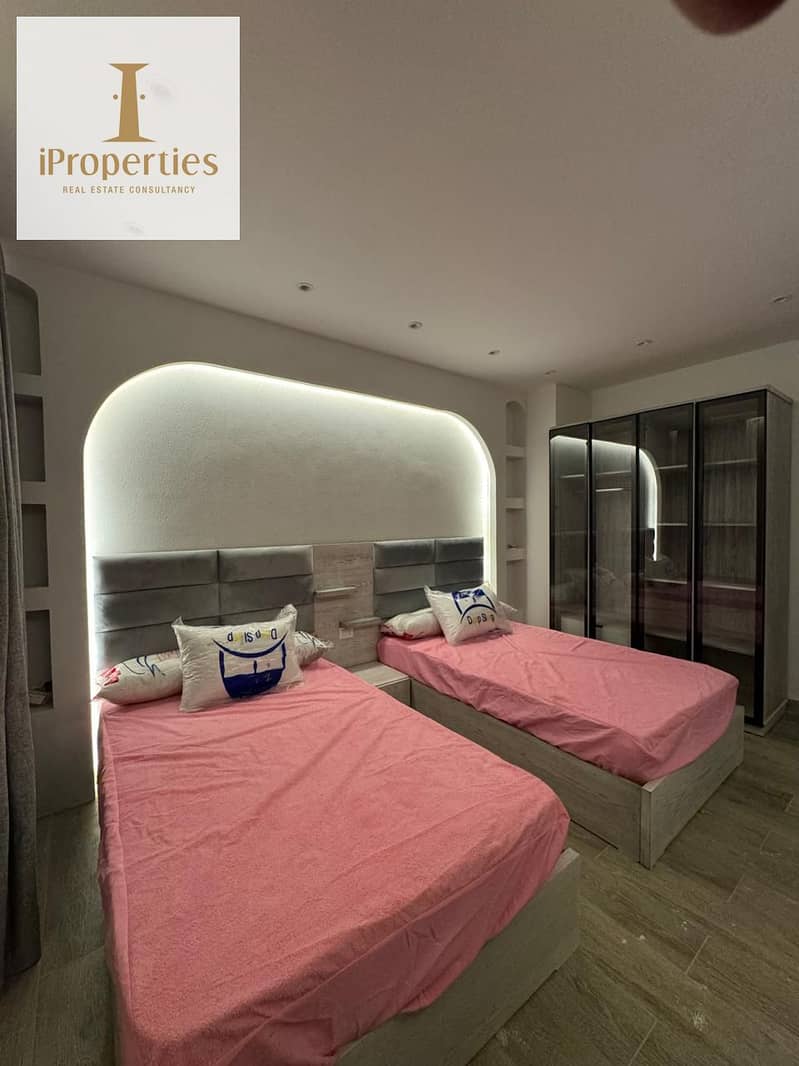 2 71fd1ea5-d912-42bf-8a91-d169f7fd3759. jpg