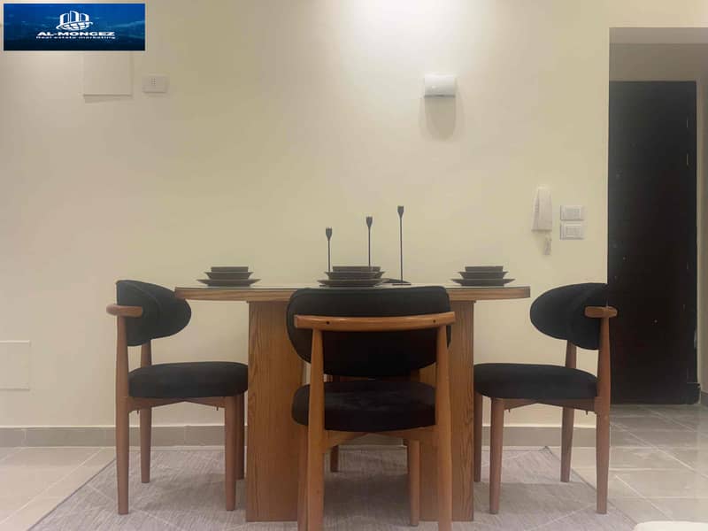 4 ed93acf4-eac2-49a7-b063-cba5ec8acd51. jpg