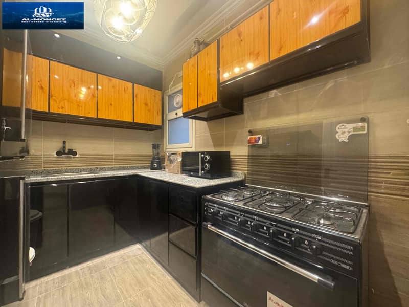 10 07b62abb-ebc1-4c2b-a0a8-d4e391ddb9d2. jpg