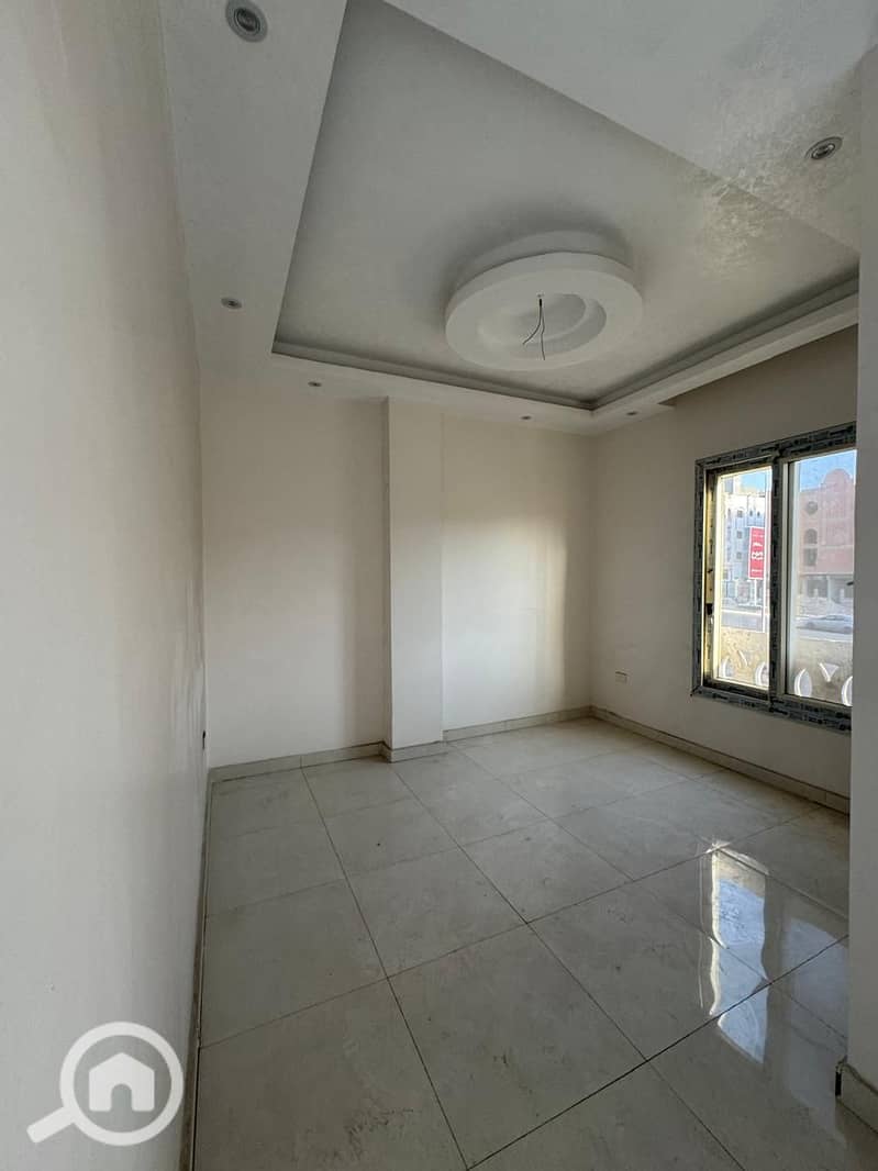 4 WhatsApp Image 2025-10-30 at 13.53. 04_7a118905. jpg