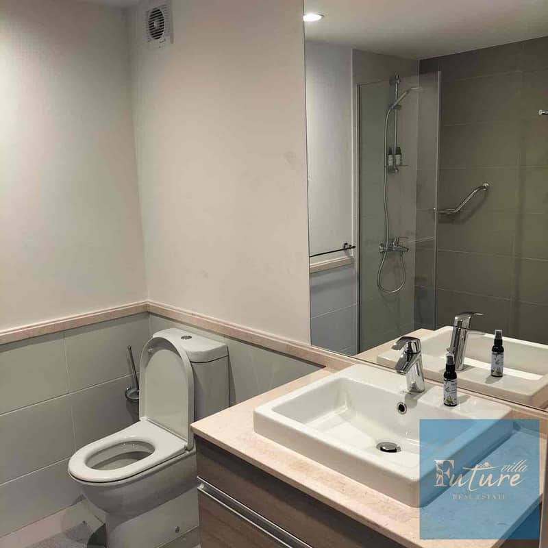 11 e277842d-66eb-4d94-bdec-2c3bb50cc3b2. jpg