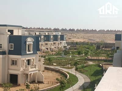 4 Bedroom Villa for Sale in 6th of October, Giza - 3a5a083c-61e7-4340-b829-1b0e670d373a. jpg