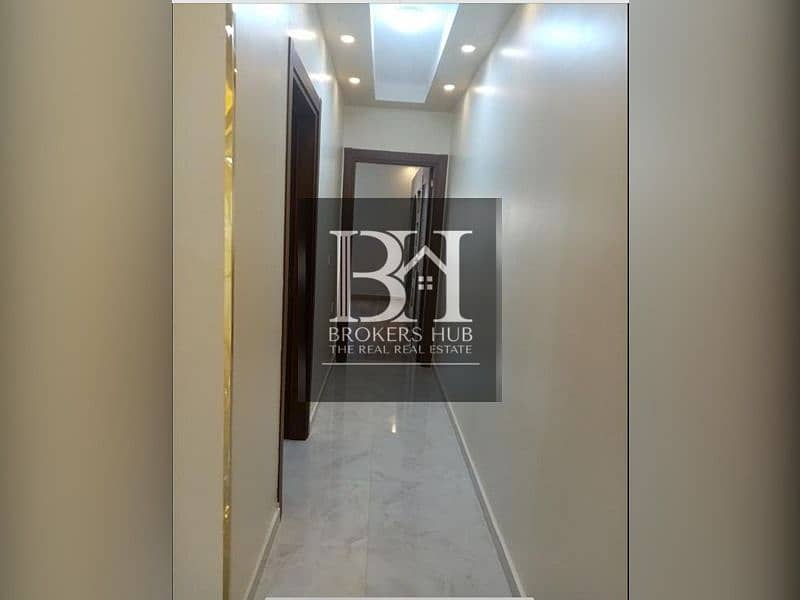 12 e95114be-96ef-41b2-9447-9e7ab0907333. jpg