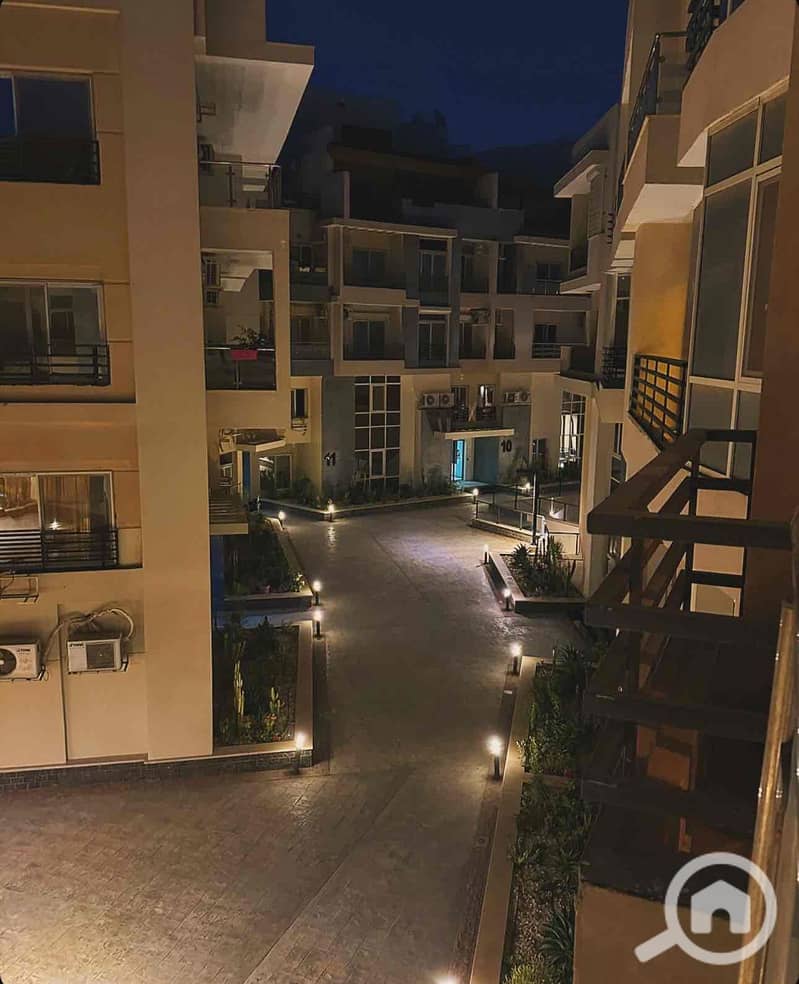 11 4f0b4656-6333-4c91-b470-e0afbcf06c3e. jpg