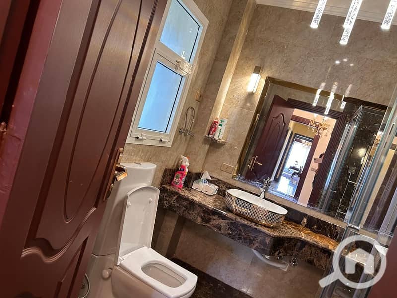 15 WhatsApp Image 2025-10-30 at 18.37. 32_442dd06a. jpg