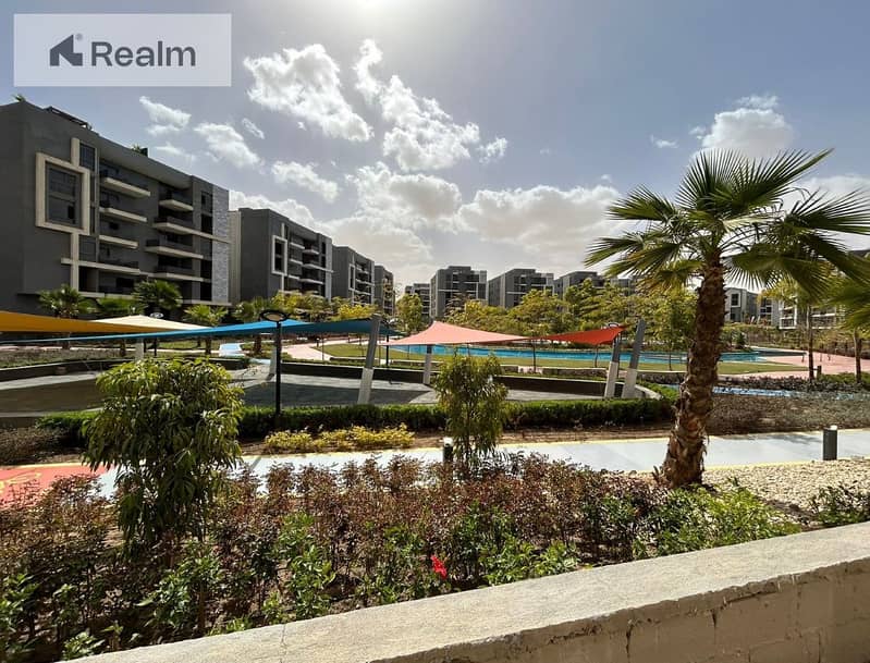 8 e6f9a55a-947c-4cda-a954-303f50f7c825. jpg