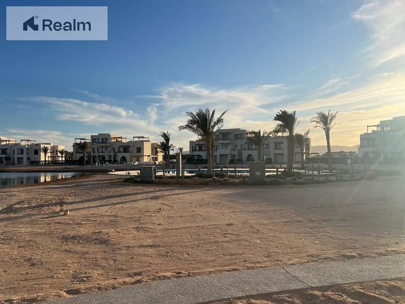 8 1a81ad6a-5d7d-4cf6-8b7a-d53a9afd456b. jpg