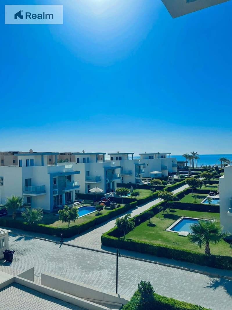 2 d04b1b3a-6d37-4fef-9dcd-f28479b6f0dd. jpg