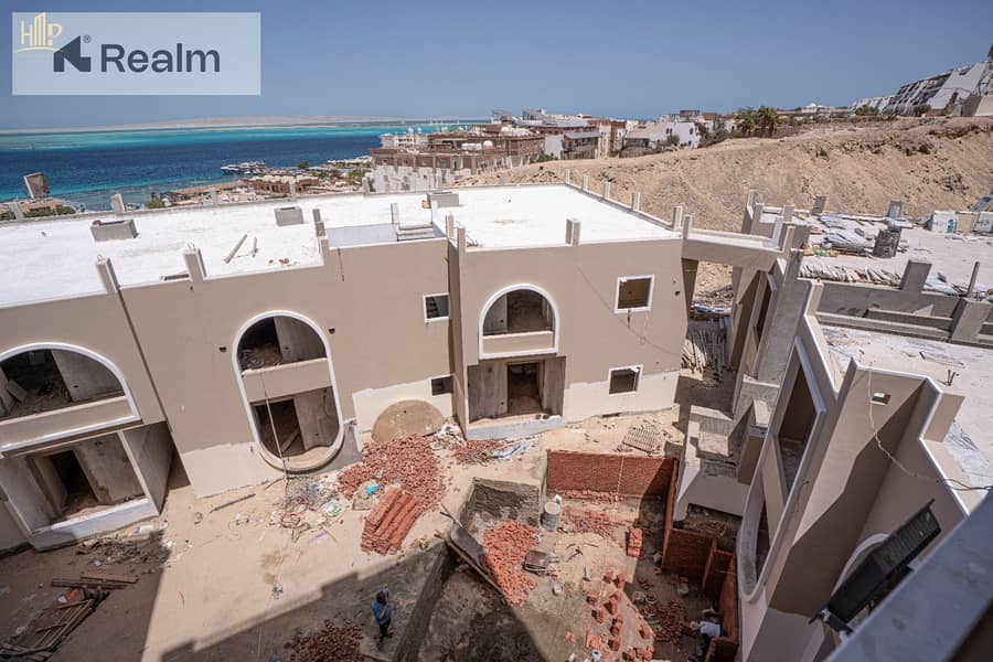 4 7e6b0b12-7d79-4a7d-8b65-bf4e6bd5649f. jpg