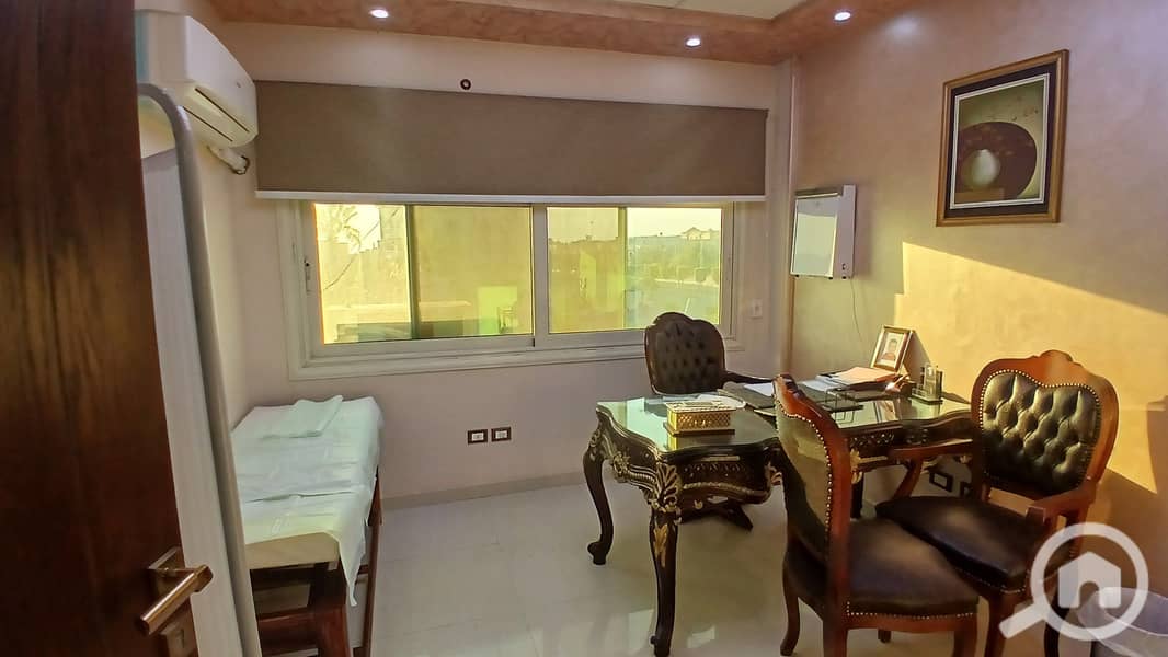 2 20251015_172713. jpg