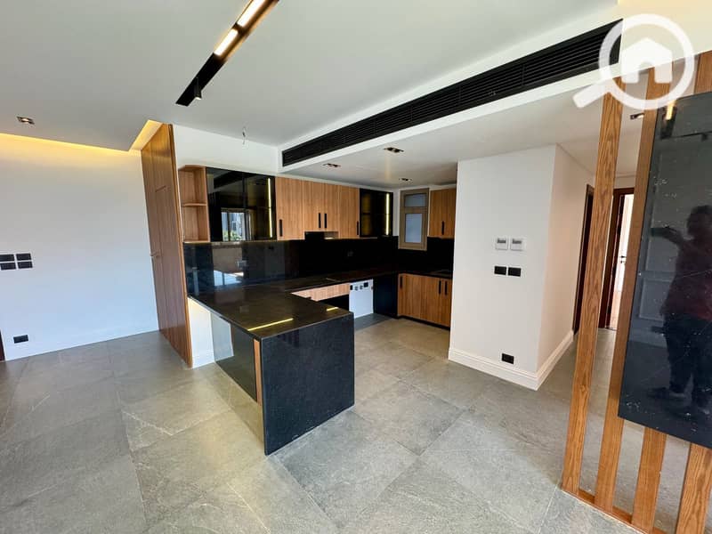 10 WhatsApp Image 2025-10-29 at 2.22. 24 PM. jpeg