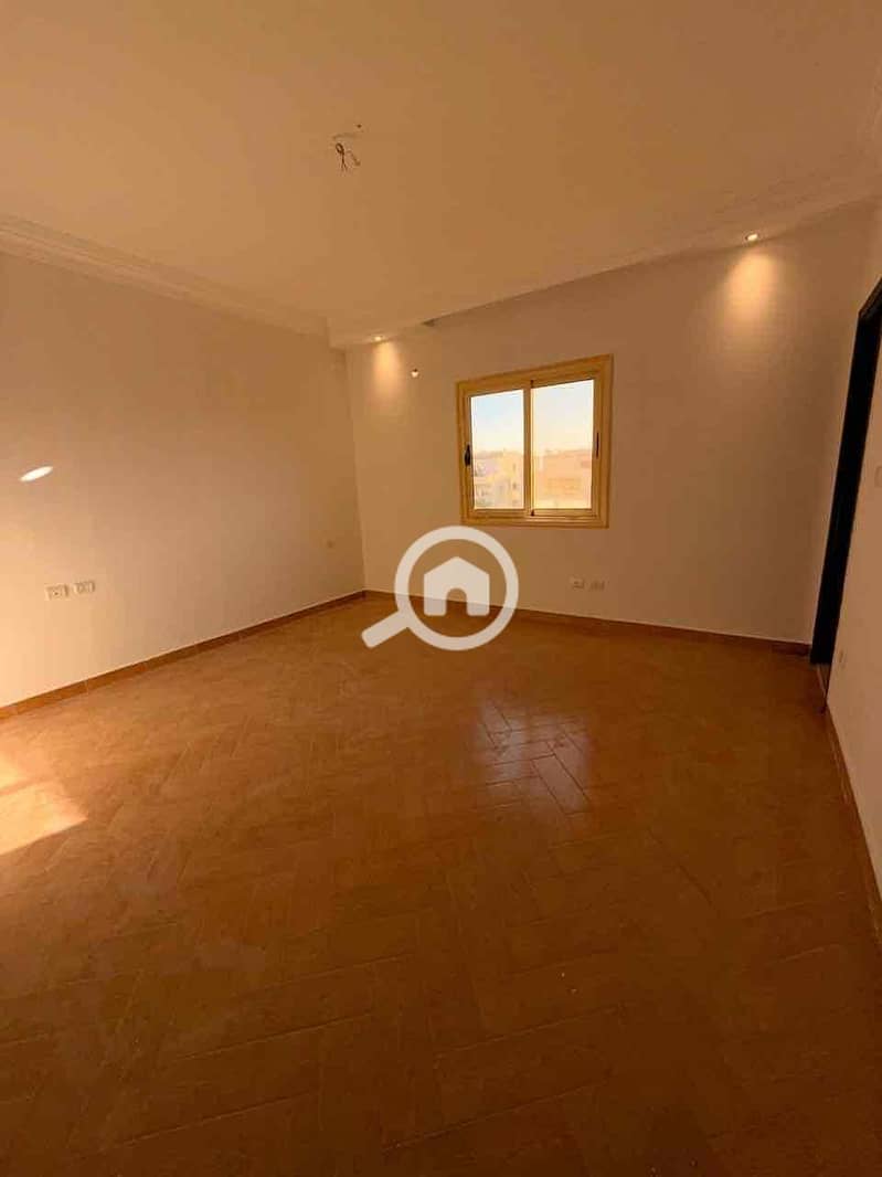 5 91b078cc-6630-4f04-866d-e8934d3358ee. jpg